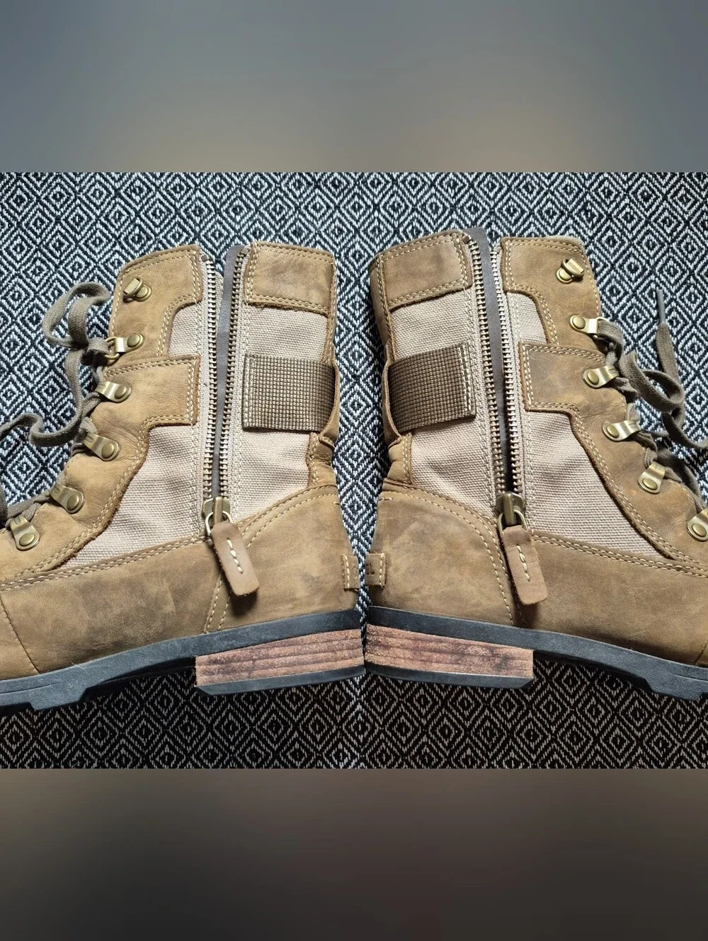 Sorel Emilie Conquest Waterproof Boots Size 8